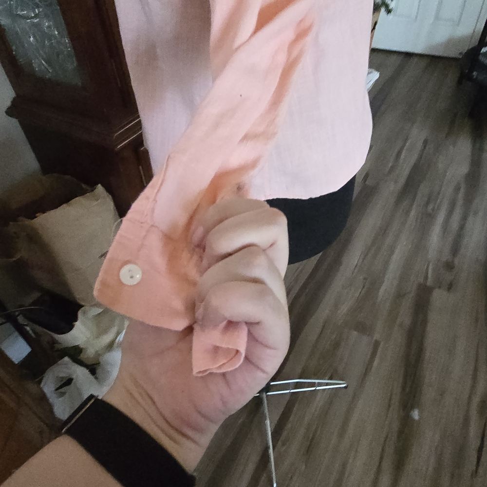 Light Pink Button-Up Blouse - Picture 3 of 6